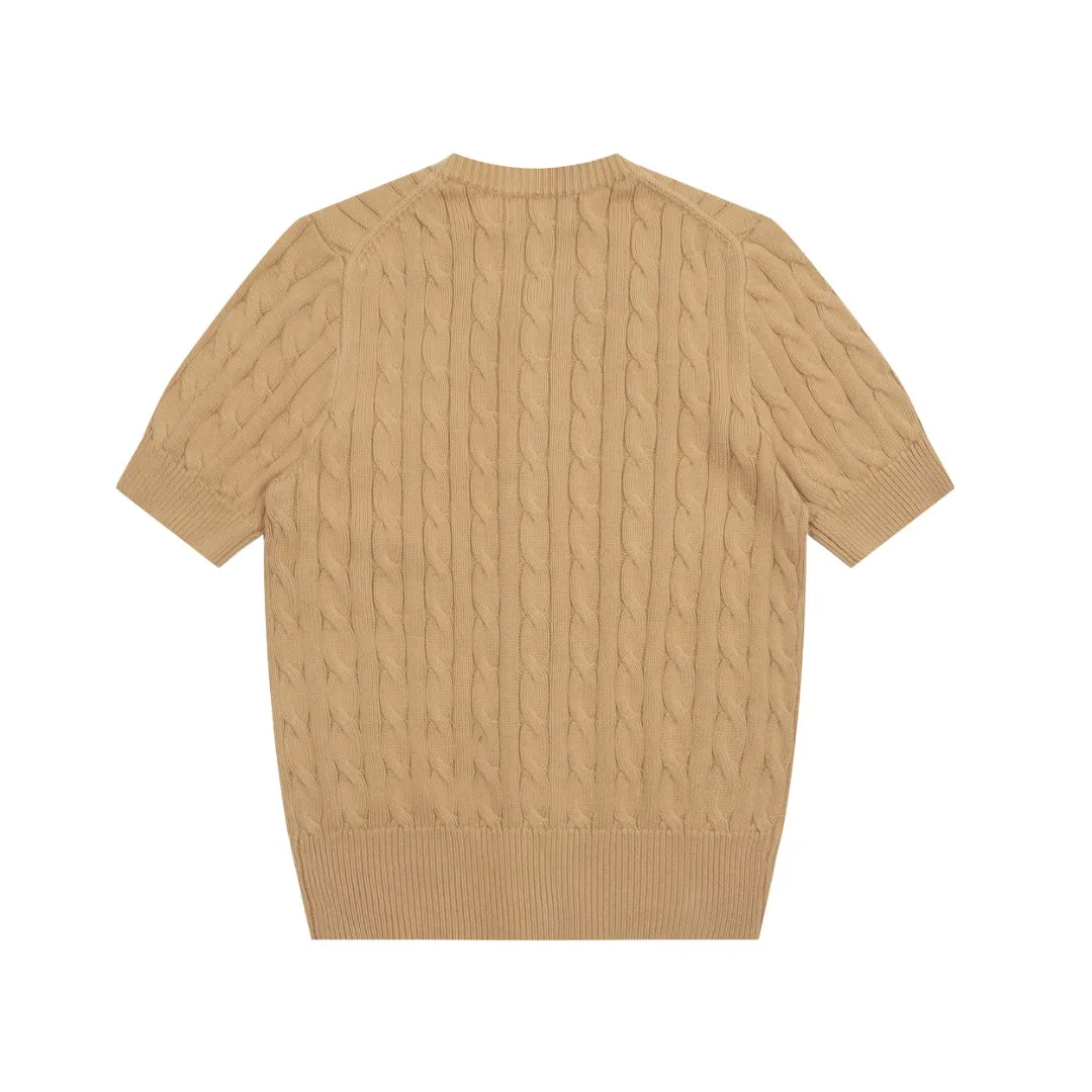 🅿️176 "Top quality" Style number: DS021# (not off the shelves all year round) [Ralph Lauren round neck cardigan solid color pony embroidered logo knitted short sleeves] ✅Ralph Lauren classic basic versatile all-season cardigan knitted short sleeves ✅Main supplier platform live broadcast Wholesale entities Replenish when out of stock Not off the shelves ✅ZP quality 1:1 version Scan the code to enter the GF website Counter quality ✅Details and quality are the only one in Guangzhou. Imported quality cotton yarn, focusing on high-end, cost-effective. Needless to say good quality. ✅The version is restored to the original order. The maximum size can be worn up to 160 pounds. Loose, comfortable and stress-free.